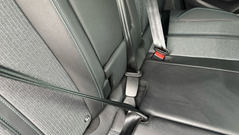 Peugeot 3008 1.2 Hybrid 136 Allure Premium+ 5dr e-DSC6 Petrol Estate